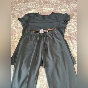 Scrubs top and bottom size small set